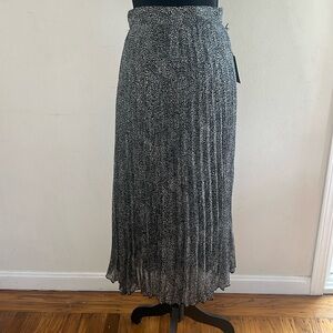Black And White Long Pleated Skirt By Japna